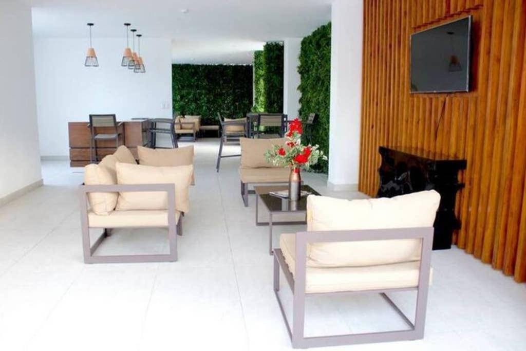 Lujoso y acogedor condominio ejecutivo/familiar San Pedro Sula Exterior foto